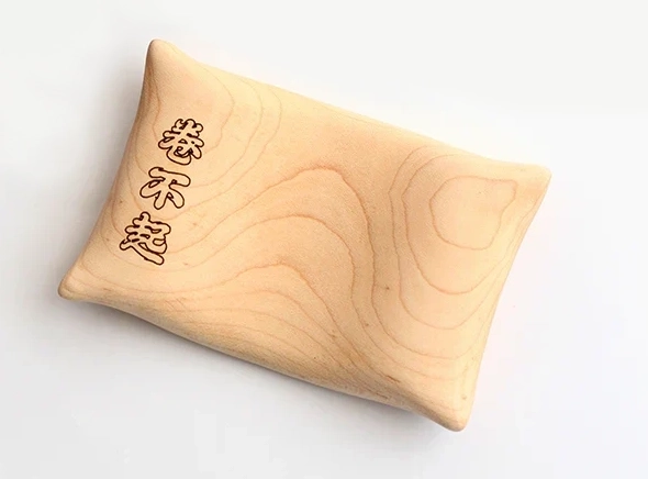 🖱️ Solid wood wrist rest pad – For uncompromising comfort